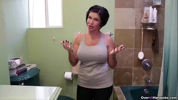 over40-Tetona MILF POV hanjob