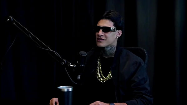 Il a enregistré une orgie gay, a accepté ce poste grâce à un ami de sa mère et a fait la promotion de son travail dans la rue - Gabriell Rios (À REGARDER : SHEER/RED)