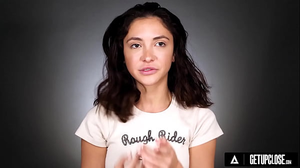 AUS DER NÄHE - Wie Frauen mit der zierlichen Jane Wilde zum Orgasmus kommen! Intensiver, augenrollender Hitachi-Orgasmus! VOLLSTÄNDIGE SZENE