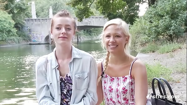 Le ragazze tedesche si divertono nello spogliatoio