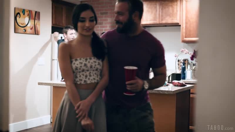 Emily willis tres lados de cada historia [todo sexo, duro, mamada, artporn]