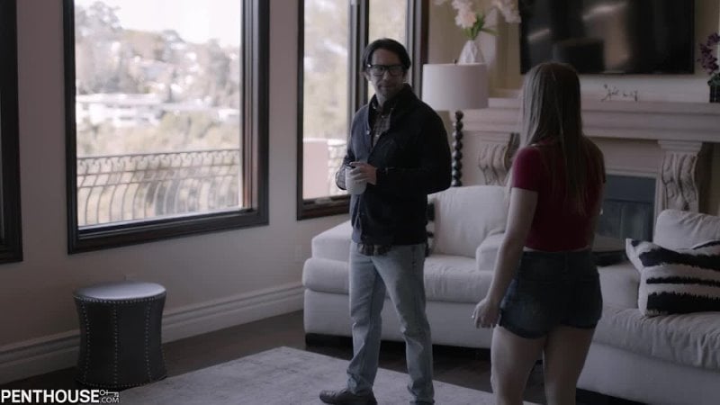 Laney Grey kommt beim Reiten des Stiefvaters Schwanz [jeder Sex, Hardcore, Blowjob, Gonzo]