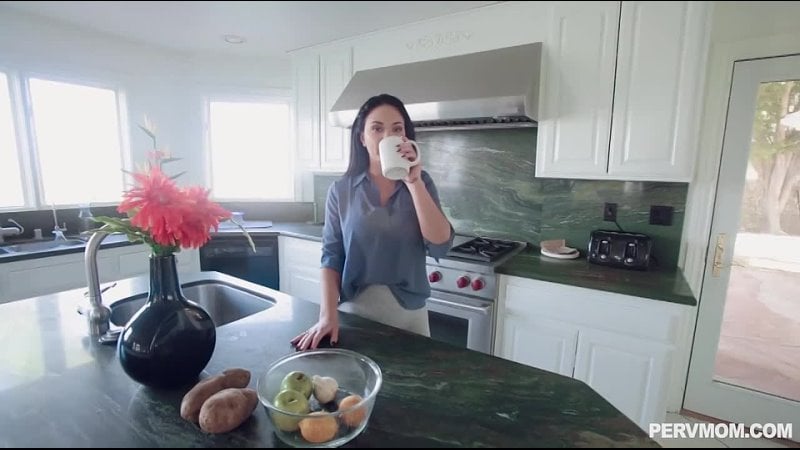 布鲁克·贝雷塔是一位美丽的妈妈